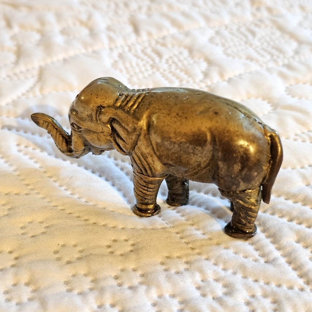 Vintage Solid Metal (Brass?) Elephant Figurine Good Luck Trunk Up Small 3" Decor - Picture 3 of 9